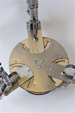 Top-down view of the upper platform and the three finger mounts